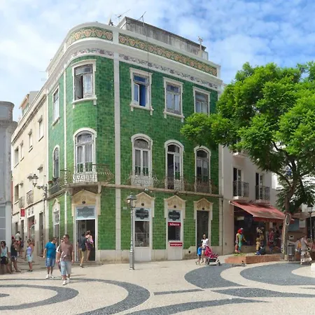 A12 - Da Luz Center *