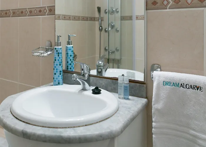 A12 - Da Luz Center Apartment *